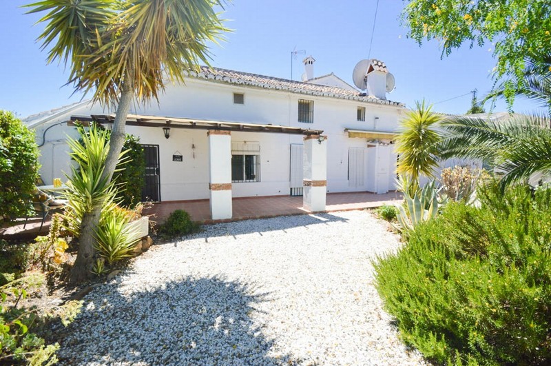 2 houses near Malaga for the price of one!